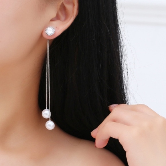 Jewelry - 3 for $15💕 Simple Pearl Drop Earrings